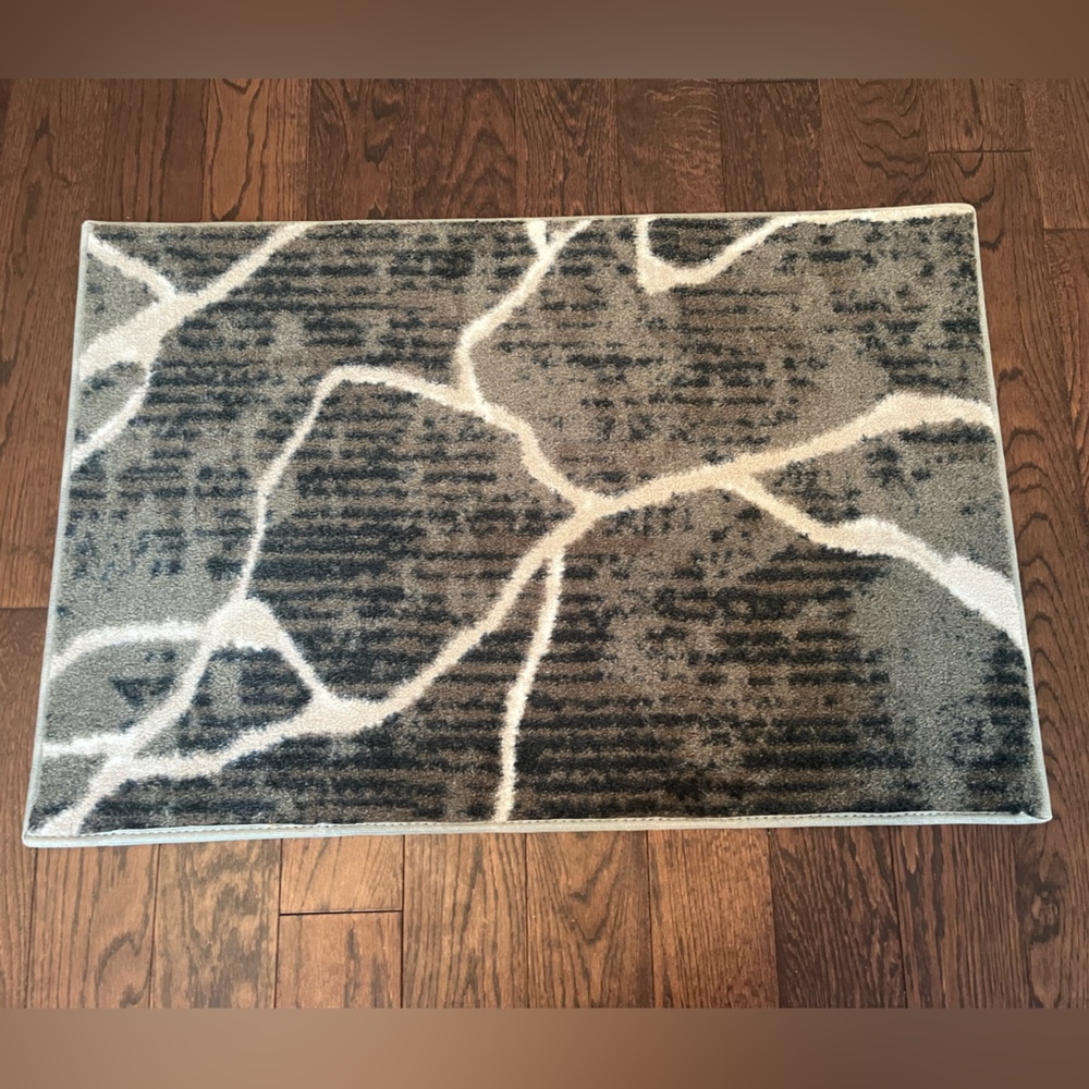 27.5 x 18.5 Abstract Green Rug/Carpet/Mat